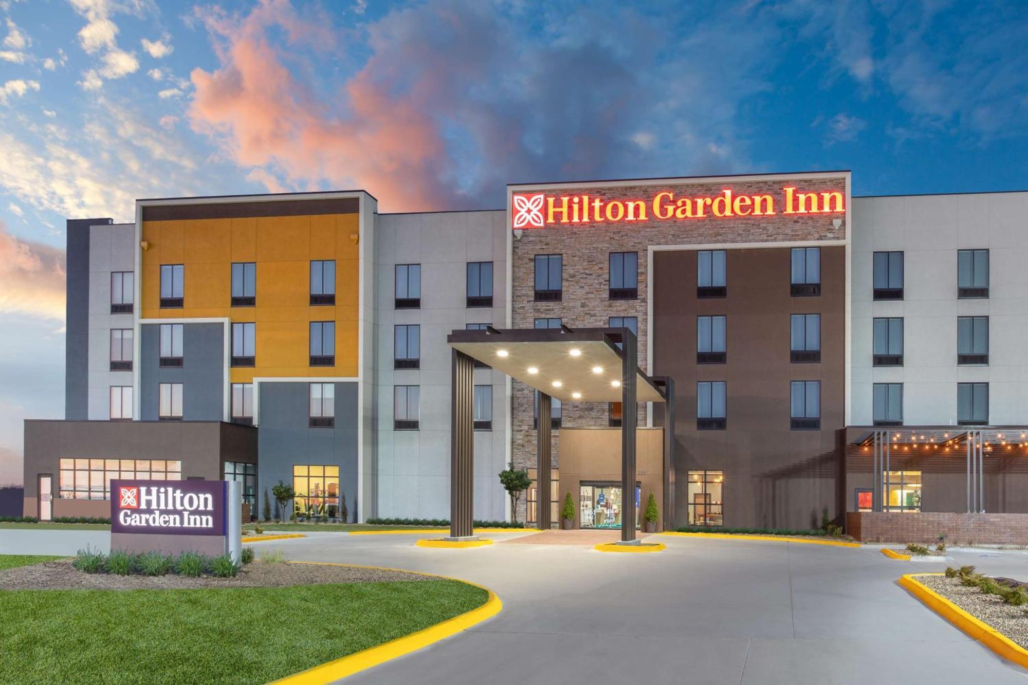 Hotel Hilton Garden Hays, Ks 3*